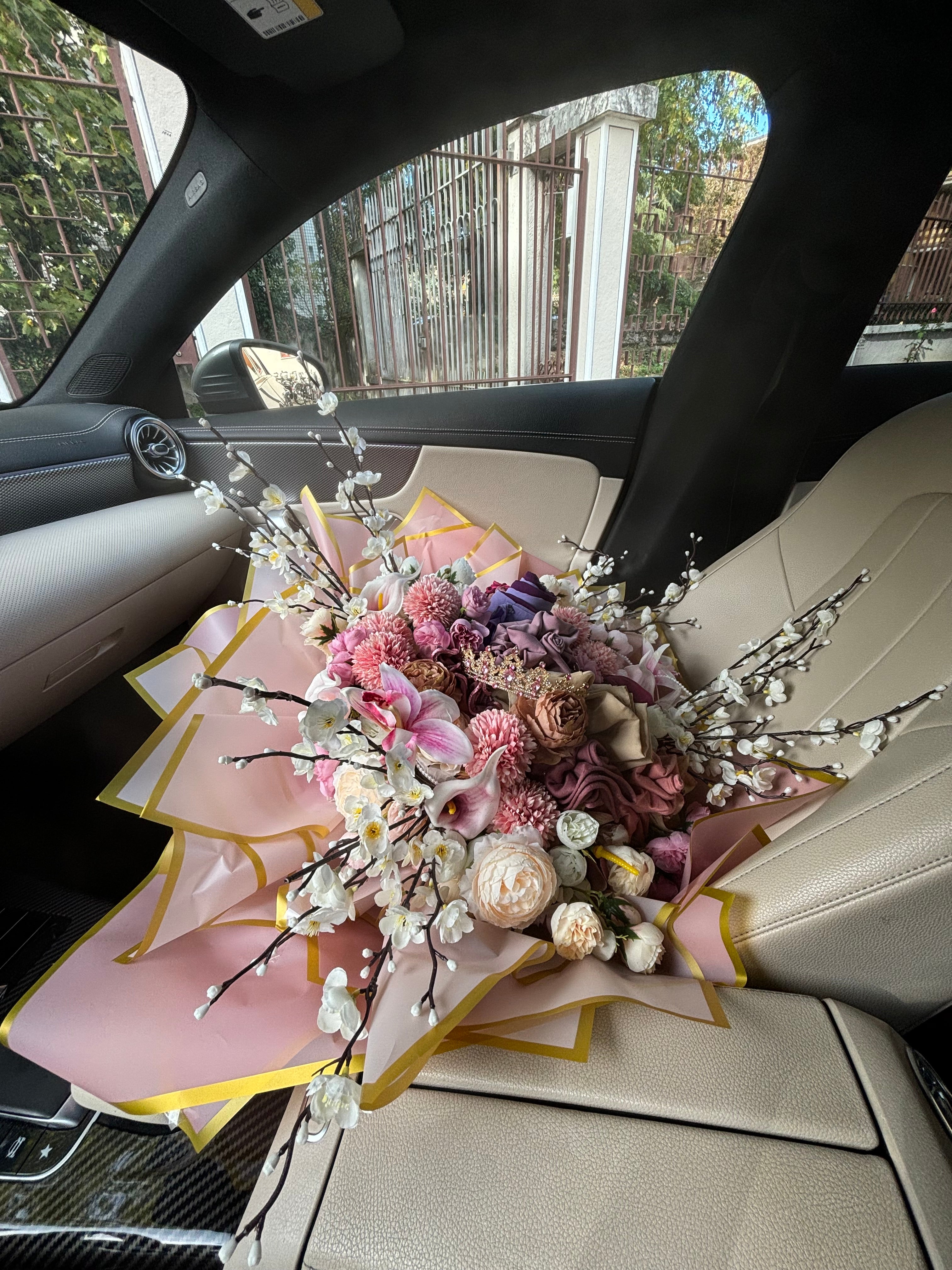 CUSTOM HIJAB BOUQUET