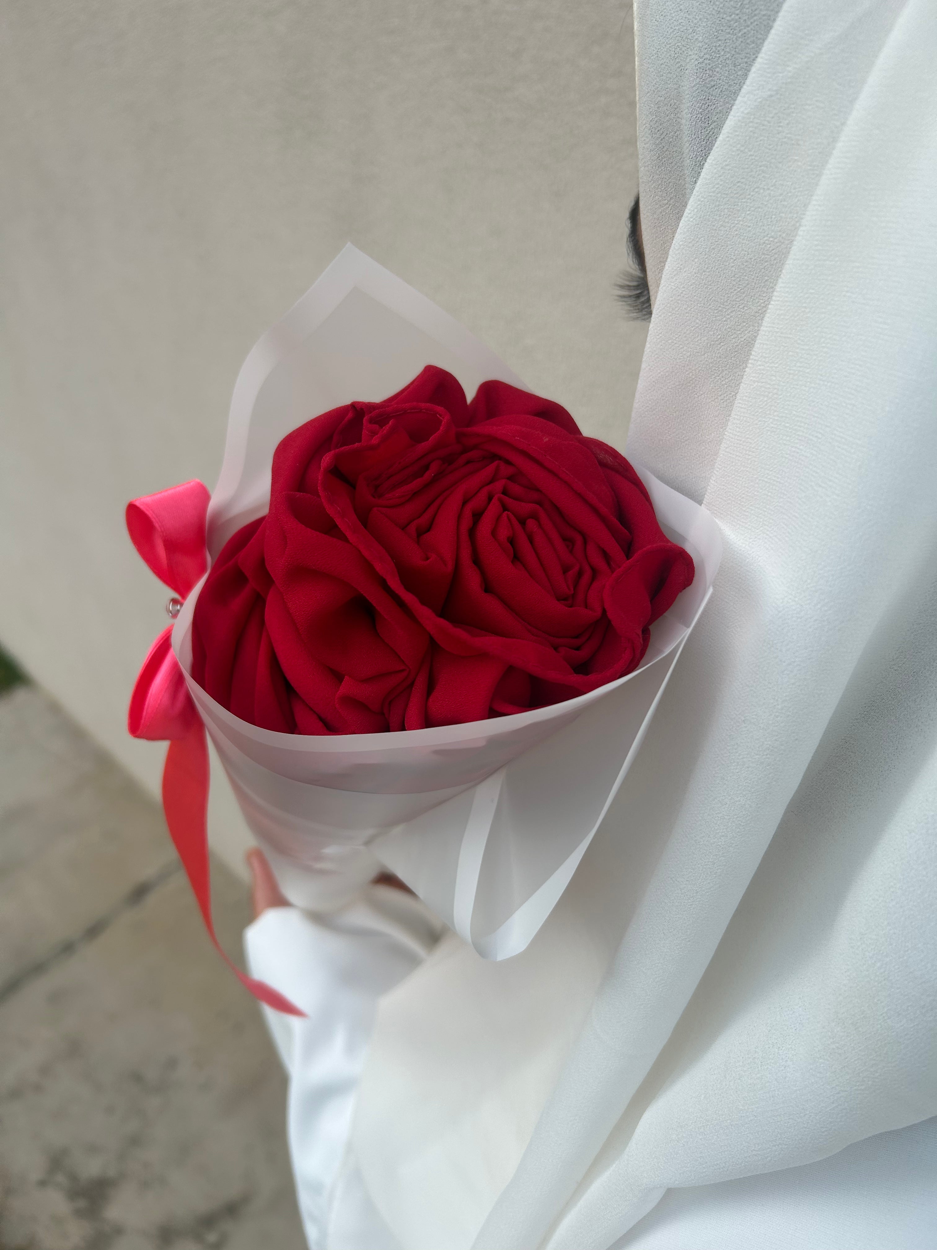 1 HIJAB BOUQUET ROSSO