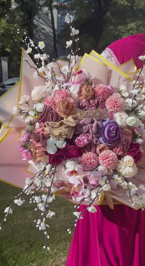 CUSTOM HIJAB BOUQUET